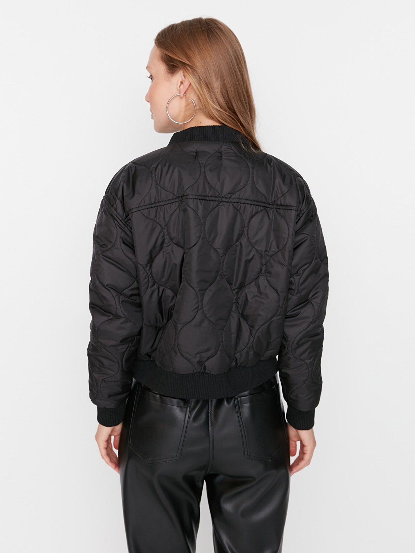 Бомбер Trendyol модель TWOAW23MO00160/Siyah Фото