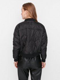 Бомбер Trendyol модель TWOAW23MO00160/Siyah Фото