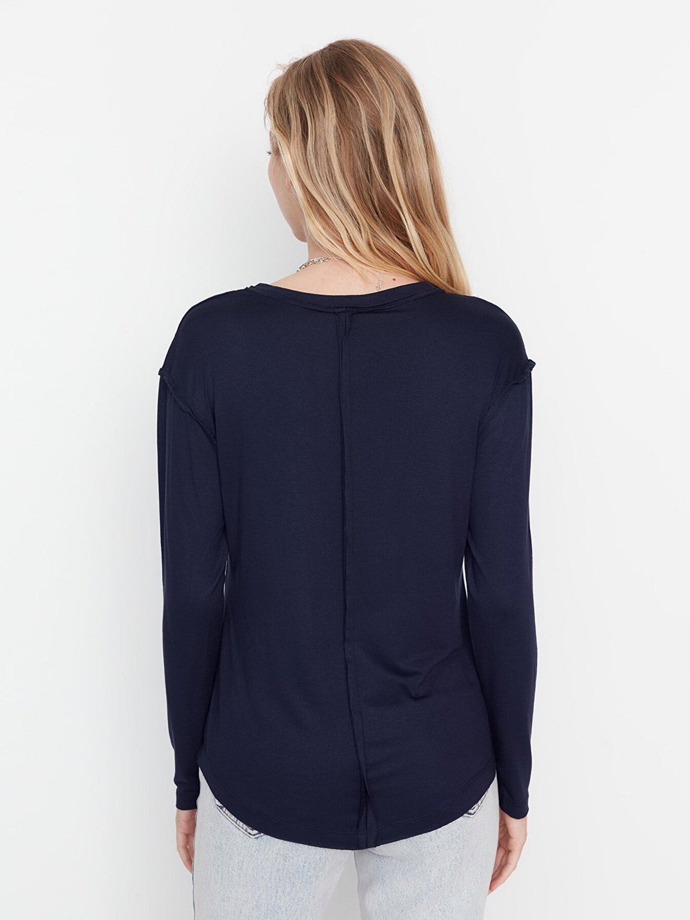 Лонгслив Trendyol модель TWOAW23TS00055/Lacivert Фото