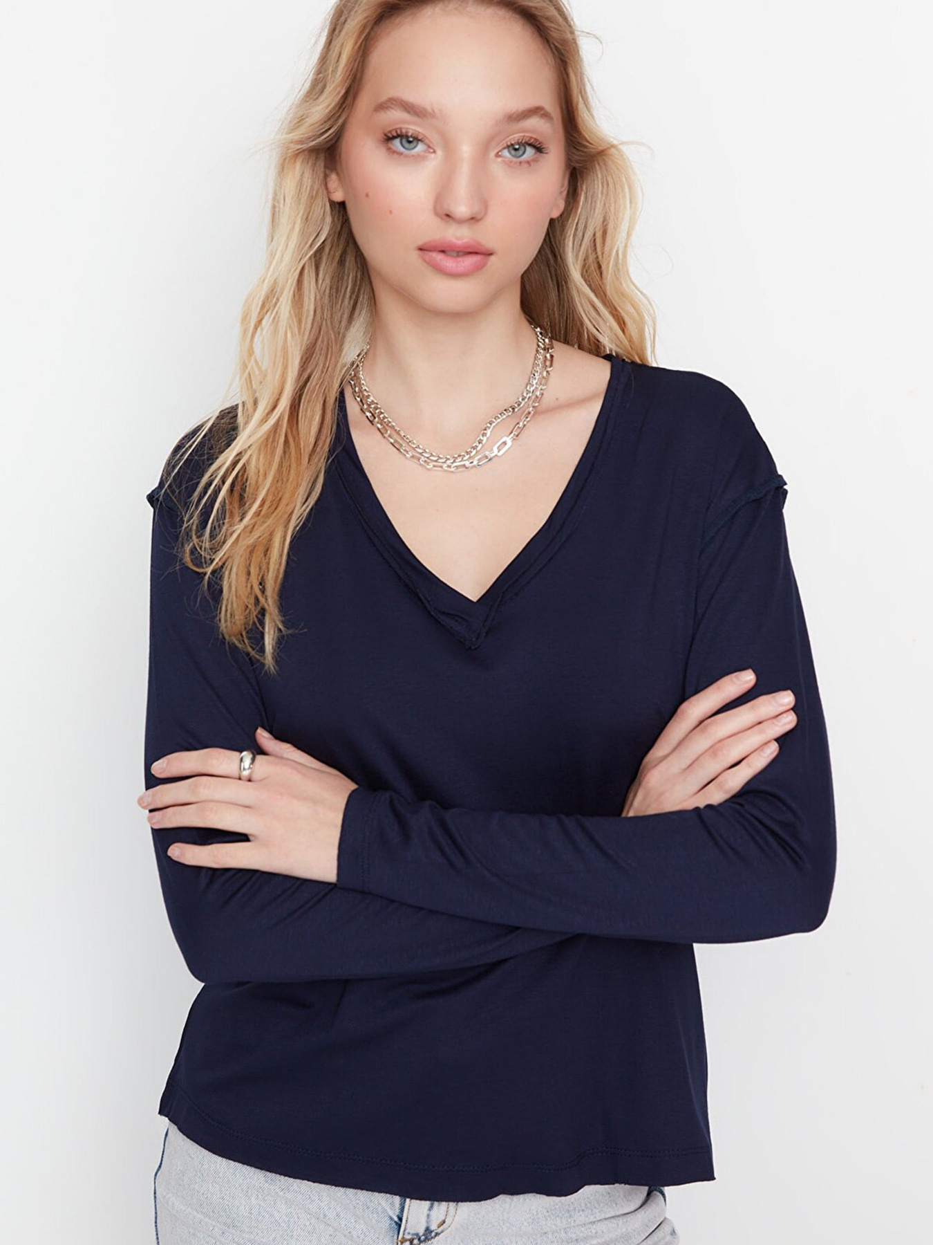 Лонгслив Trendyol модель TWOAW23TS00055/Lacivert Фото