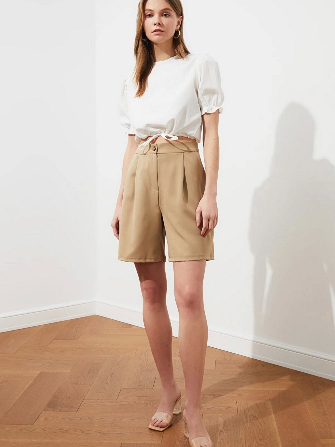 Шорти Trendyol модель TWOSS19WX0108/Koyu Bej Фото