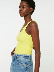 Майка Trendyol модель TWOSS22AL0042/Sari Фото