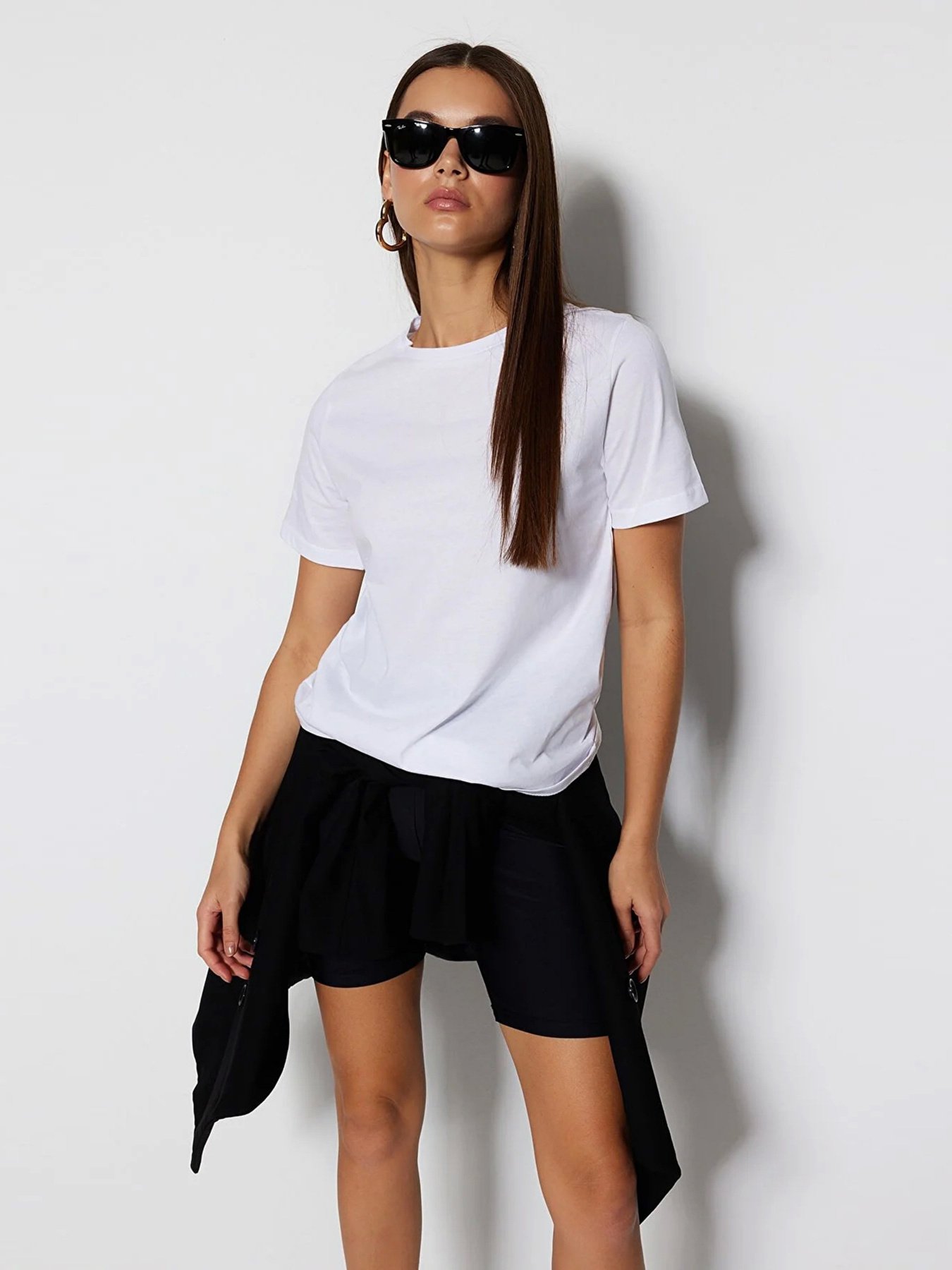 Футболка Trendyol модель TWOSS23TS00000/Beyaz Фото