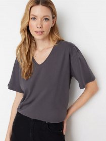 Футболка Trendyol модель TWOSS23TS00003/Antrasit Футболка Trendyol модель TWOSS23TS00003/Antrasit Фото