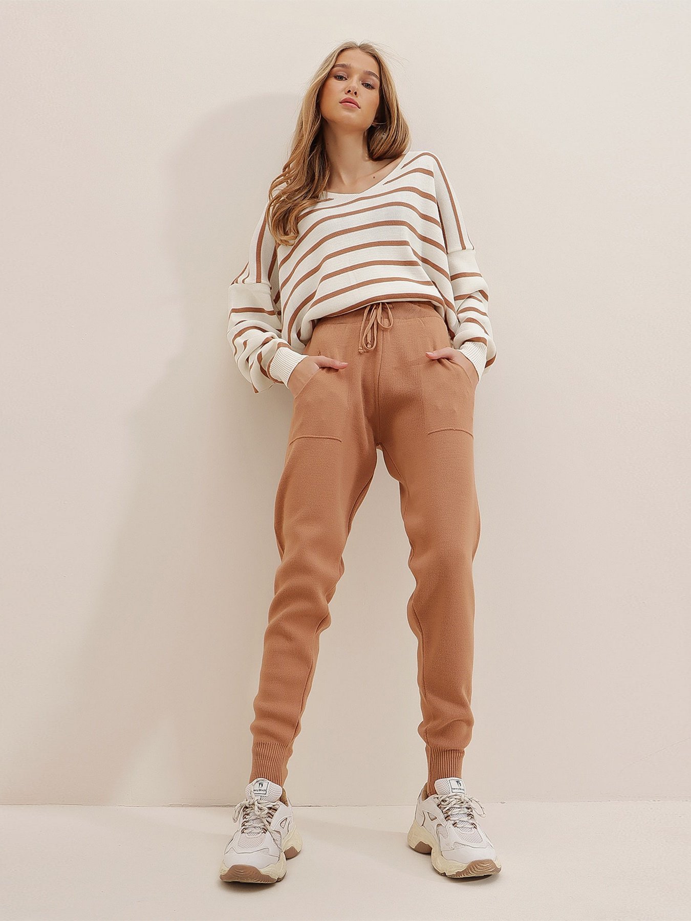 Костюм Trend Alacati Stili Модель ALC-X7454/Biskuvi Фото