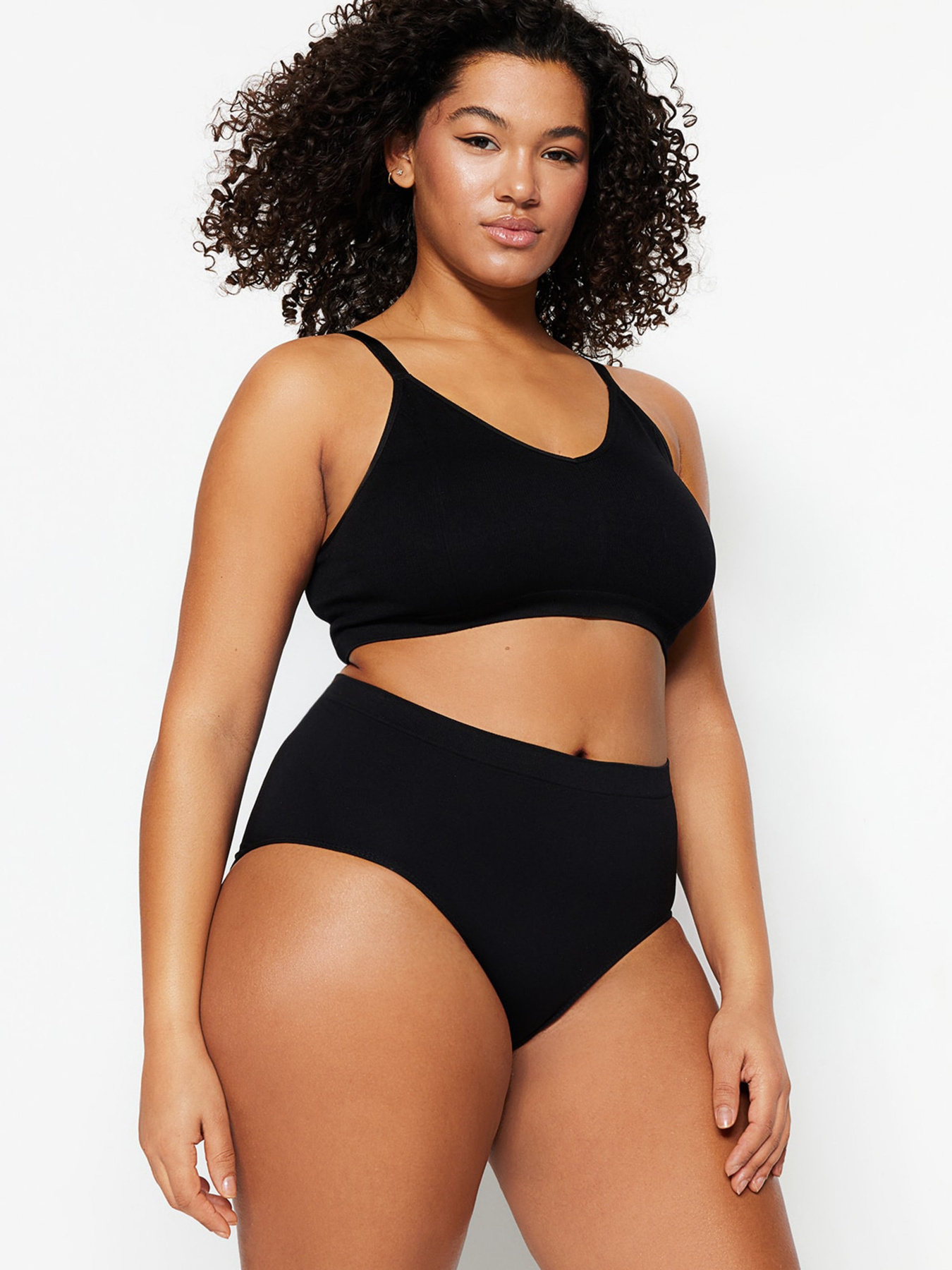 Труси Trendyol модель TBBSS23CM00002/Siyah Фото