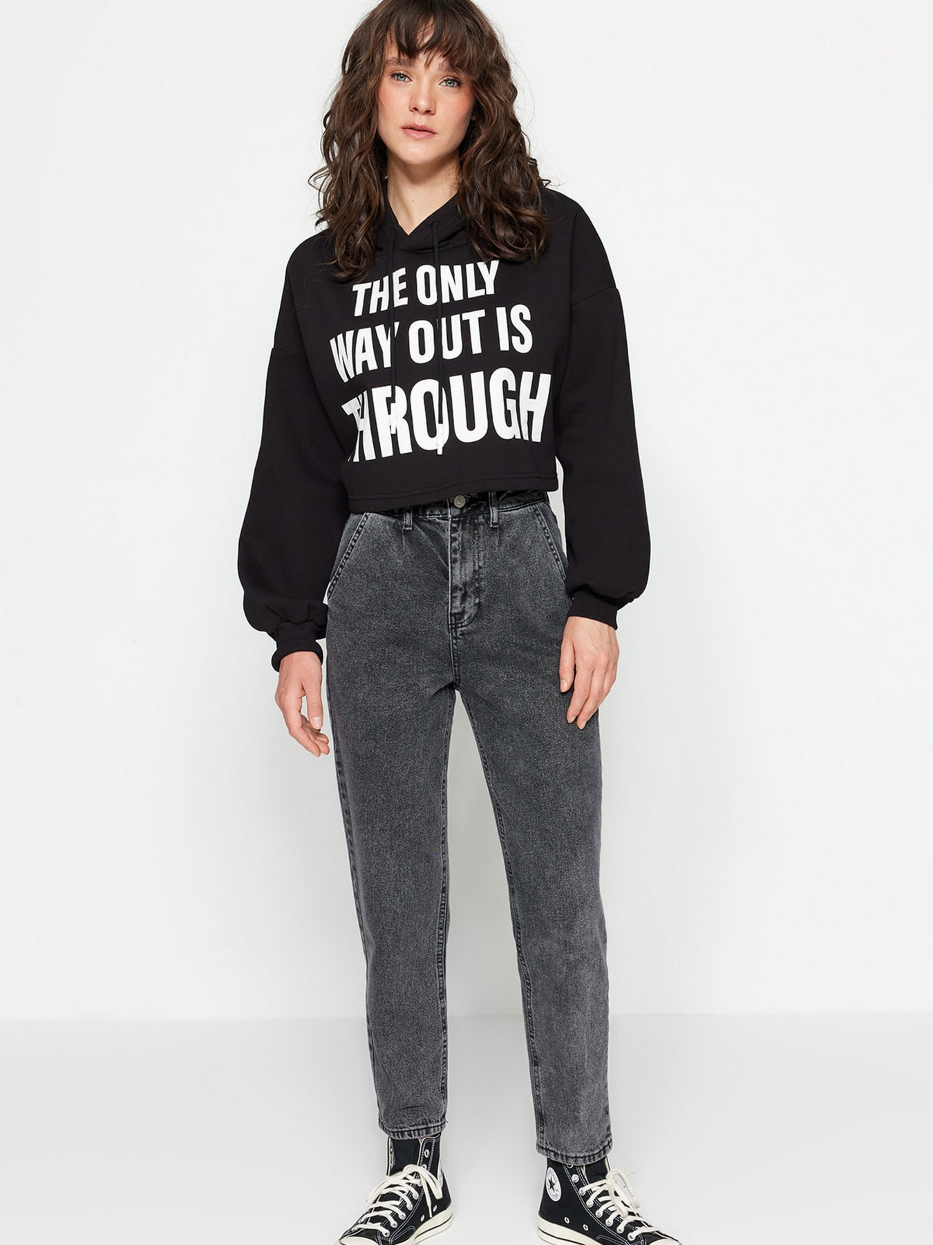 Джинси мом Trendyol модель TCTSS22JE0048/Antrasit Фото