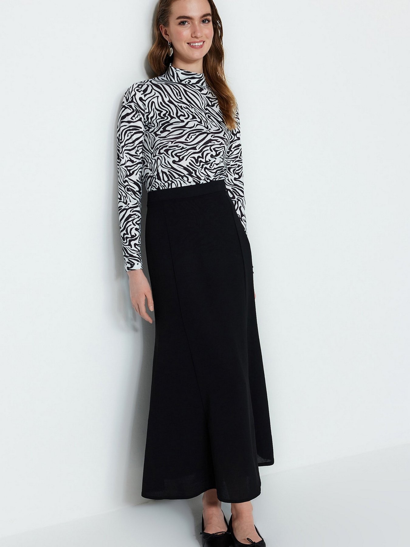 Юбка макси Trendyol модель TCTSS23EE00005/Siyah Фото