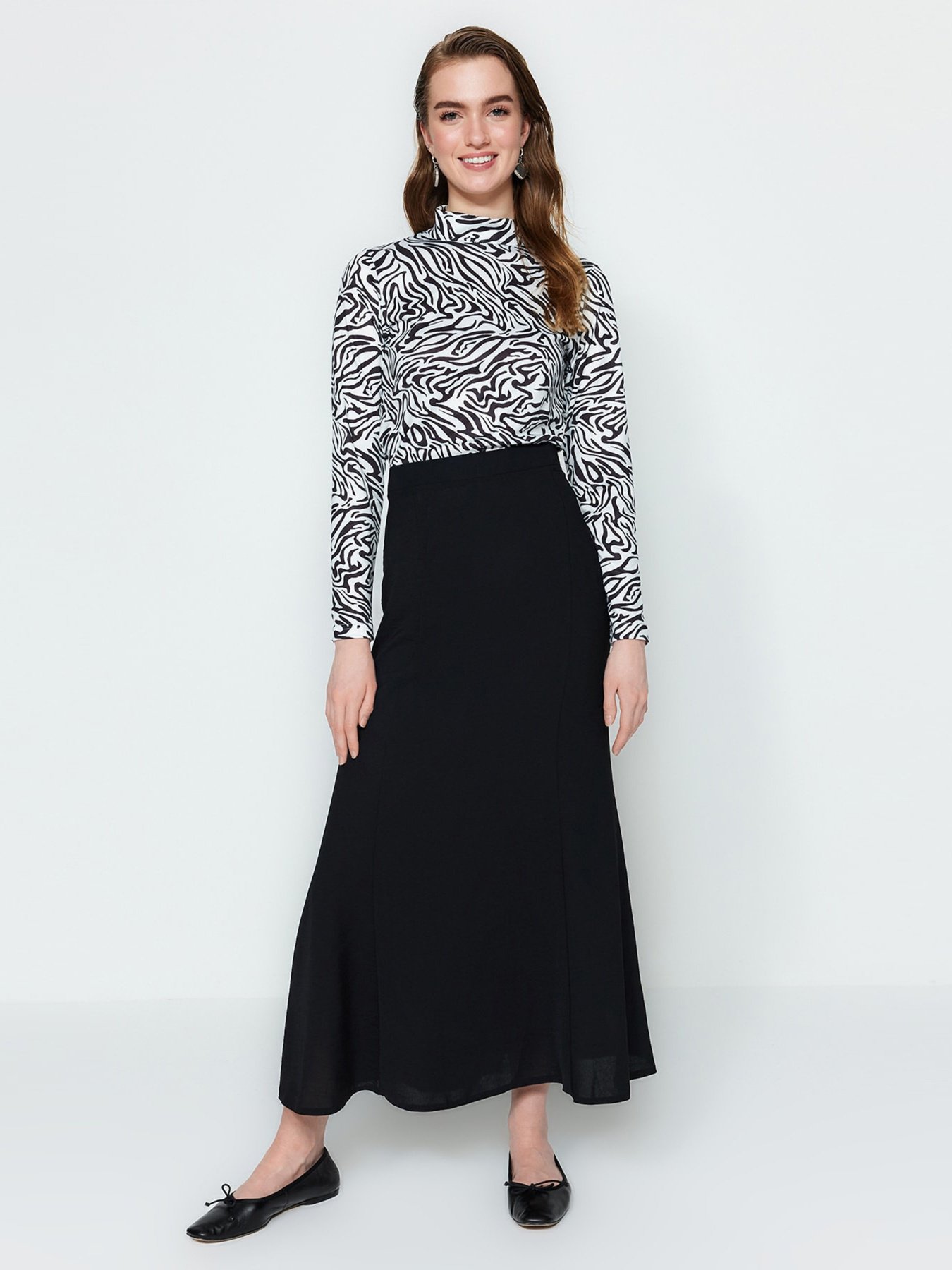 Юбка макси Trendyol модель TCTSS23EE00005/Siyah Фото