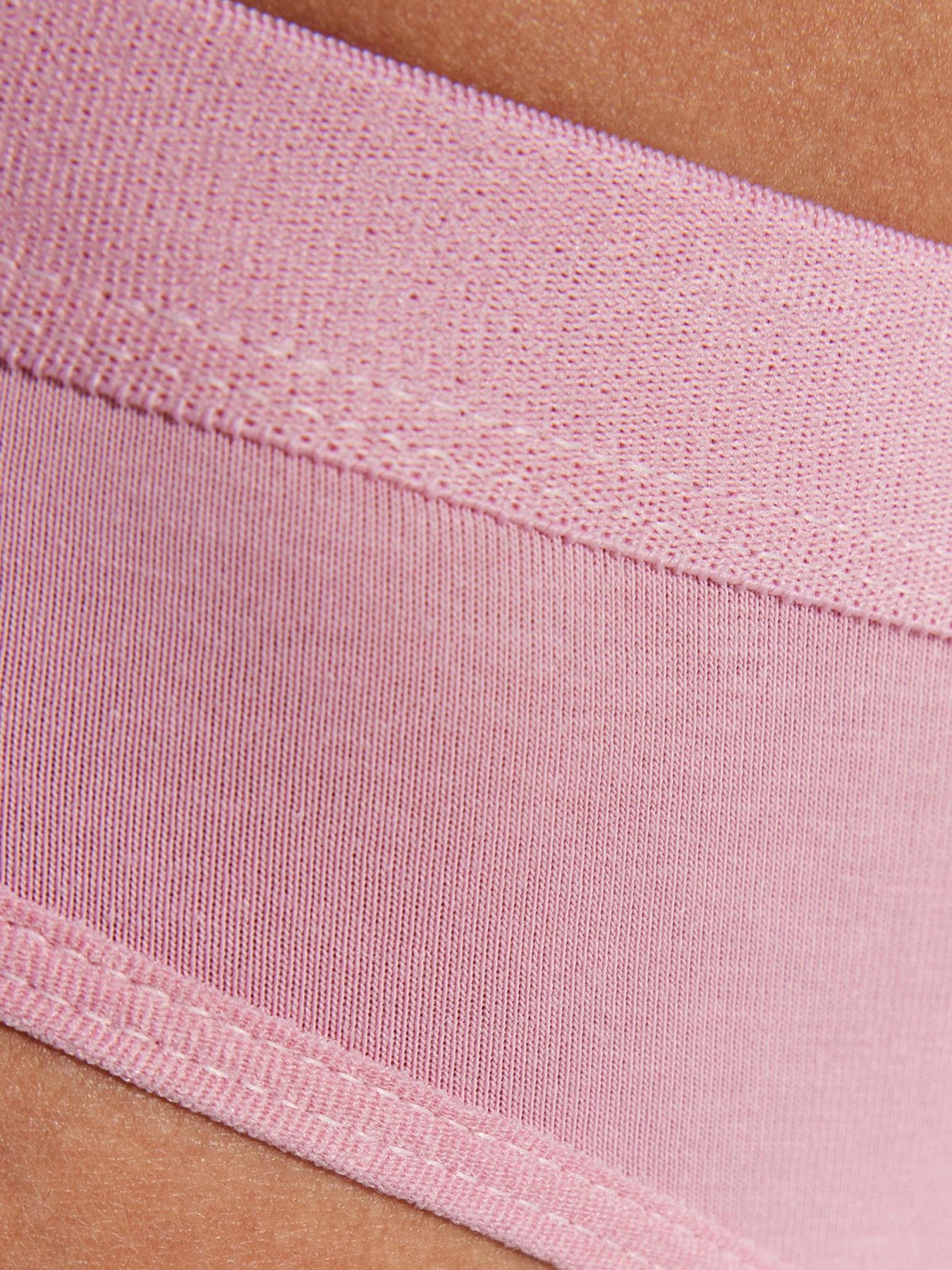 Комплект білизни Trendyol модель THMSS23CC00035/Pembe Фото