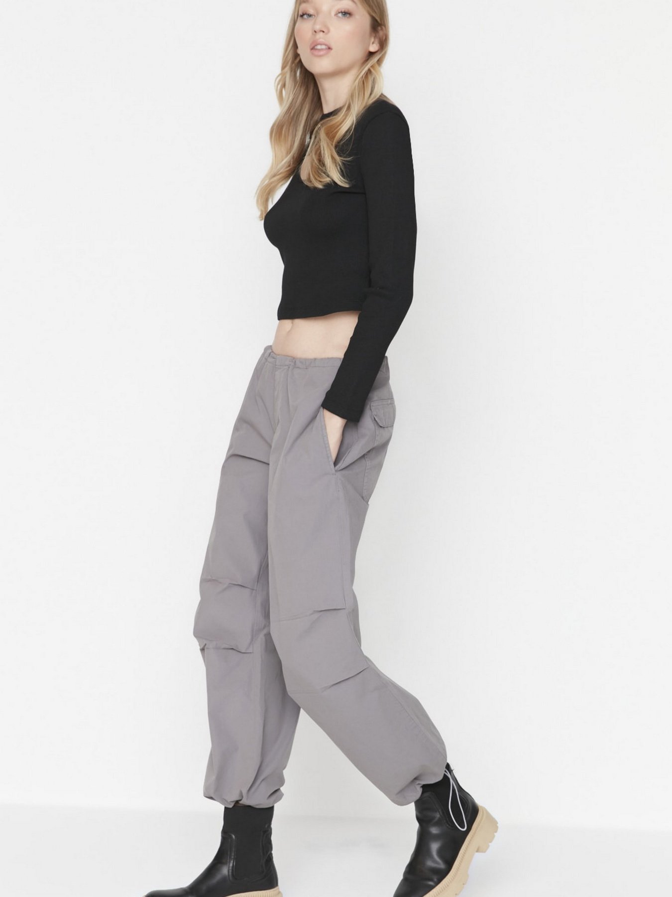 Карго Trendyol модель TWOAW23JE00738/Gri Карго Trendyol модель TWOAW23JE00738/Gri Фото