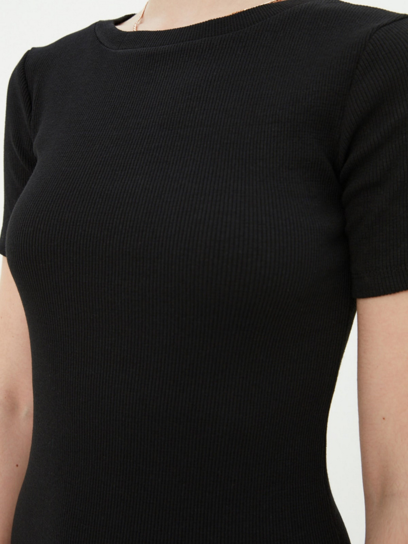 Платье мини Trendyol модель TWOSS19AD0053/Siyah Фото