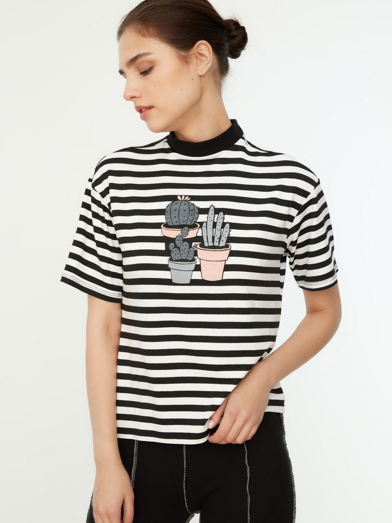 Футболка Trendyol модель TWOSS21TS3616/Beyaz Фото