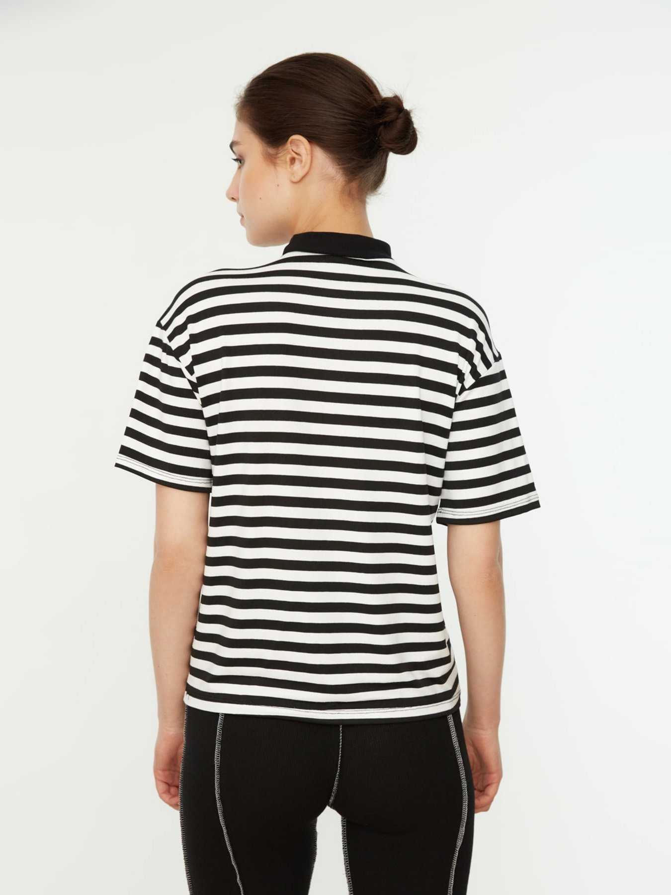 Футболка Trendyol модель TWOSS21TS3616/Beyaz Футболка Trendyol модель TWOSS21TS3616/Beyaz Фото