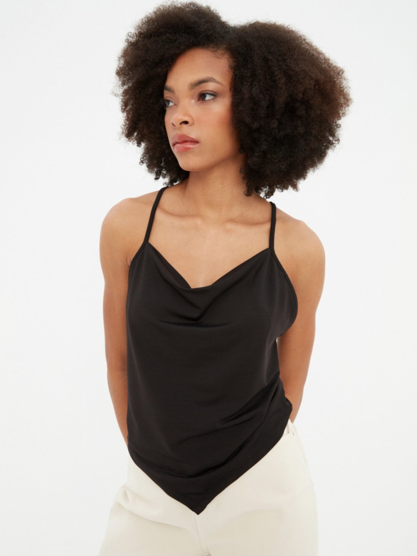 Топ Trendyol модель TWOSS22BZ1552/Siyah Фото