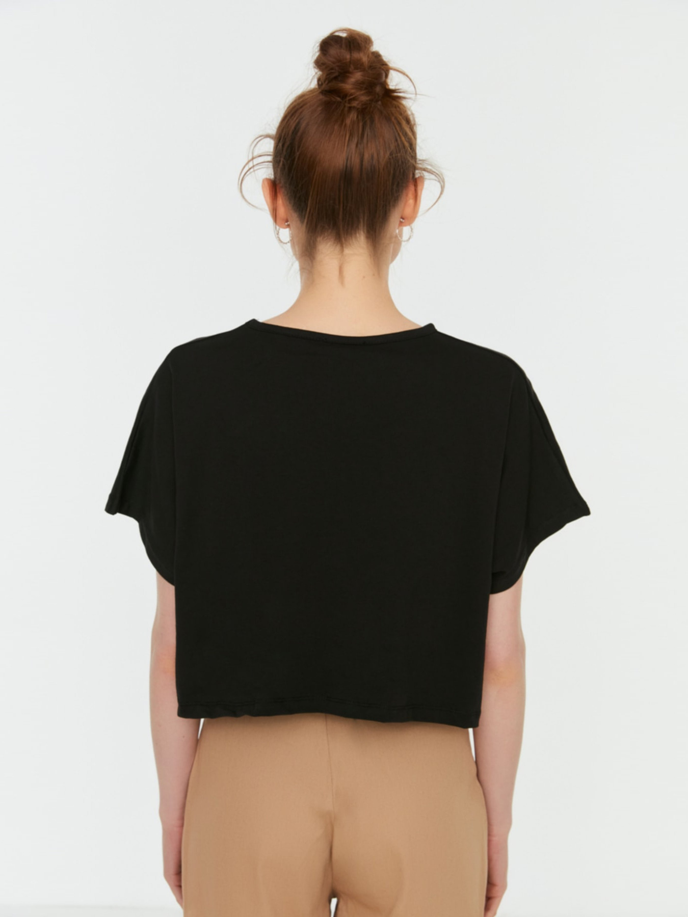 Футболка Trendyol модель TWOSS22TS1113/Siyah Фото