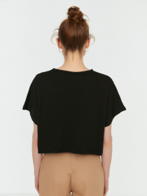 Футболка Trendyol модель TWOSS22TS1113/Siyah Фото