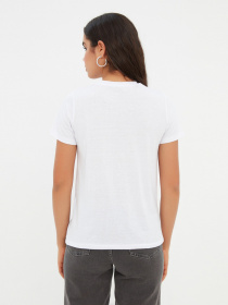 Футболка Trendyol модель TWOSS22TS2031/Beyaz Фото