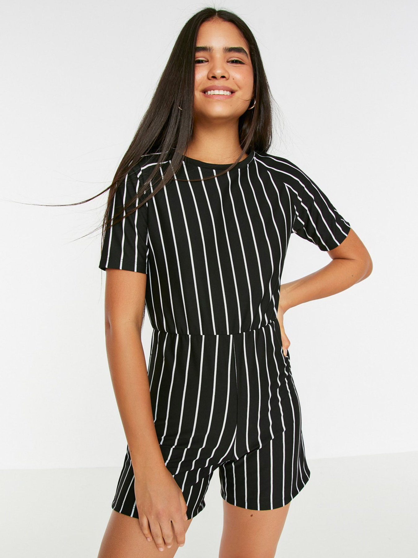 Комбинезон Trendyol модель TWOSS22TU0336/Siyah Комбинезон Trendyol модель TWOSS22TU0336/Siyah Фото