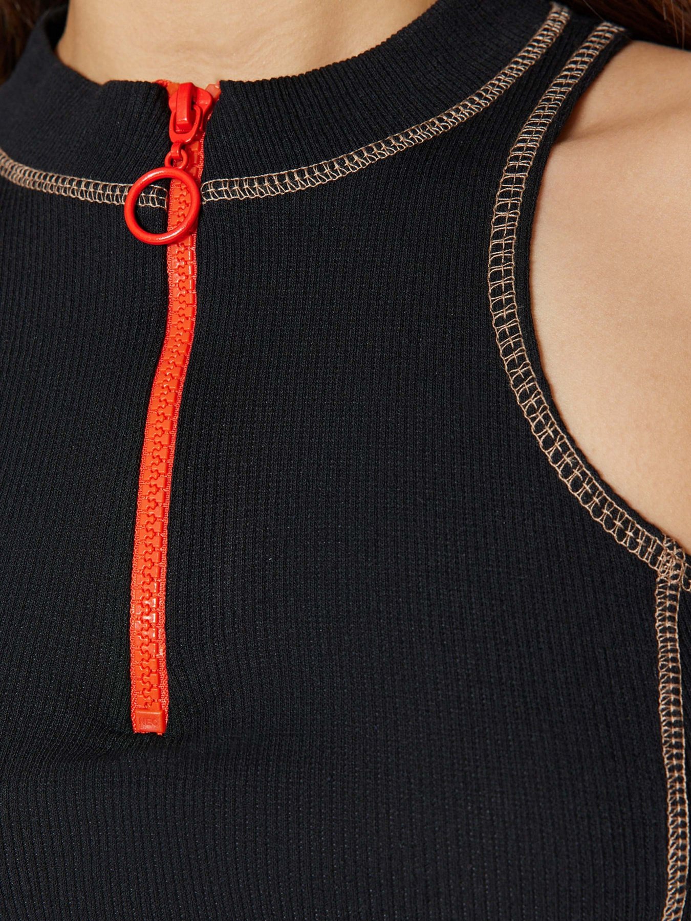 Топ Trendyol модель TWOSS23AL00070/Siyah Фото