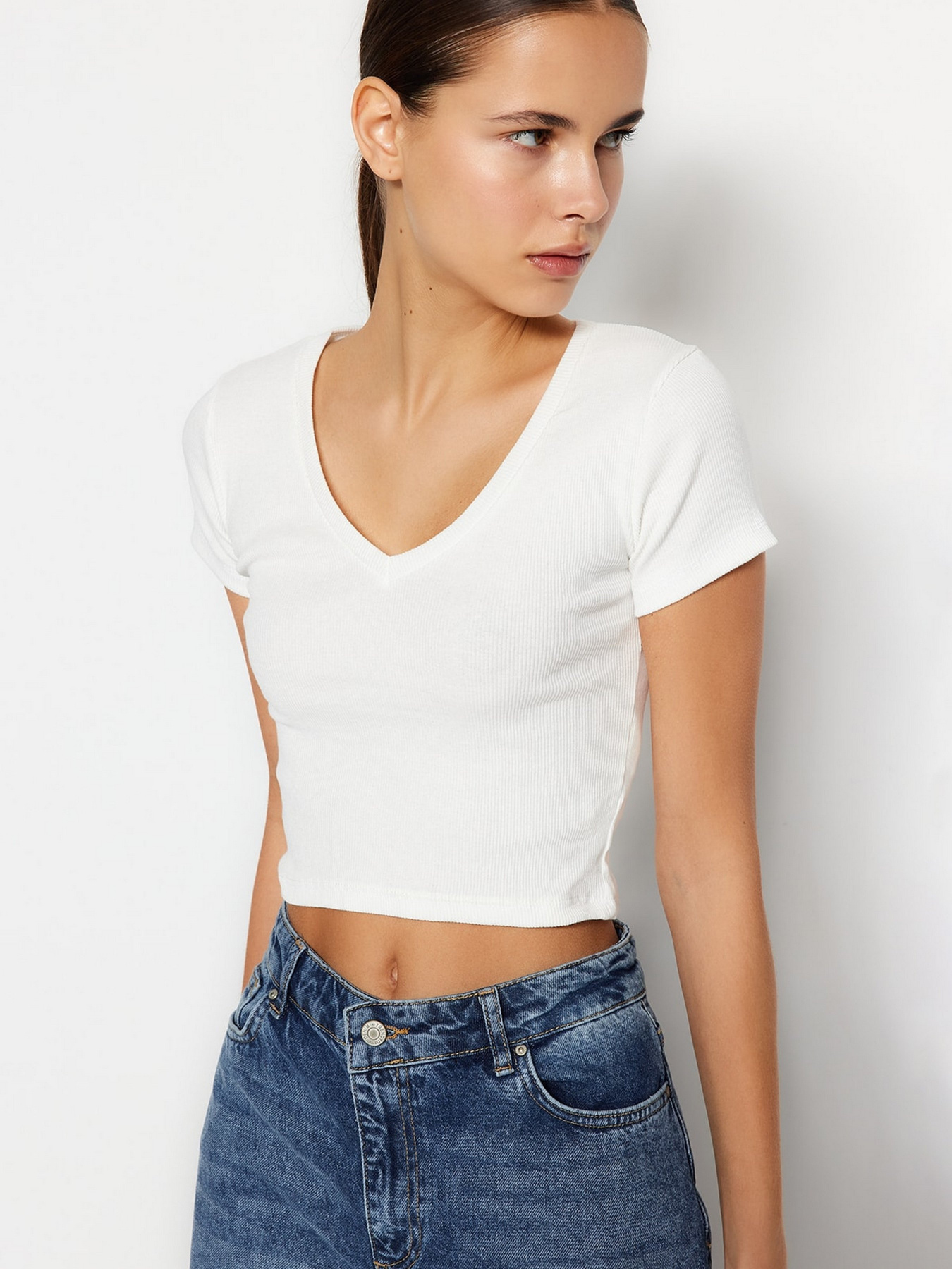 Топ Trendyol модель TWOSS23BZ00389/Beyaz-Yesil Фото