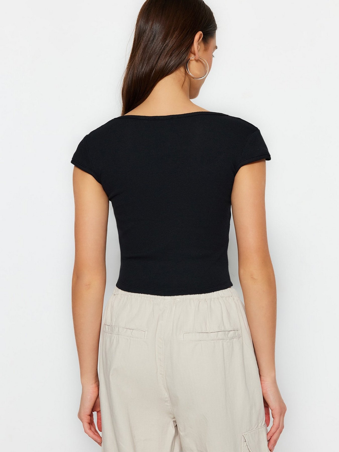 Топ Trendyol модель TWOSS23BZ00950/Siyah Фото