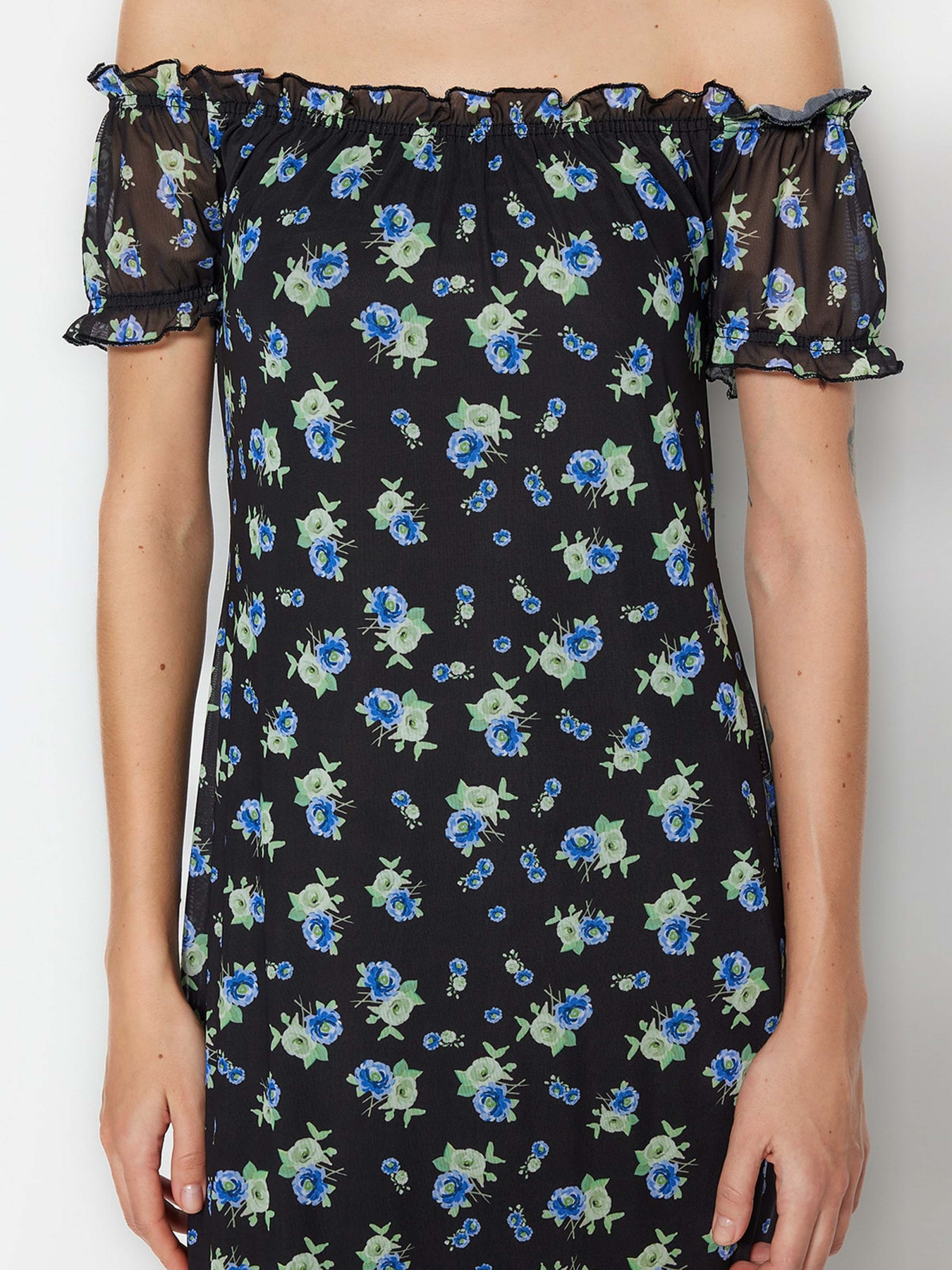 Платье миди Trendyol модель TWOSS23EL00424/Siyah Фото