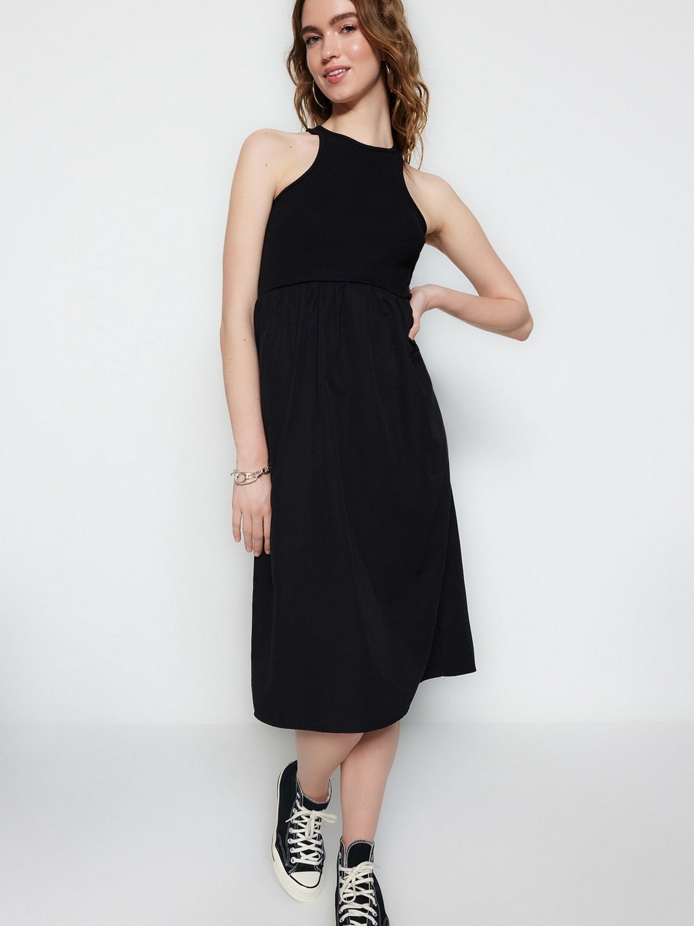 Платье миди Trendyol модель TWOSS23EL00688/Siyah Фото