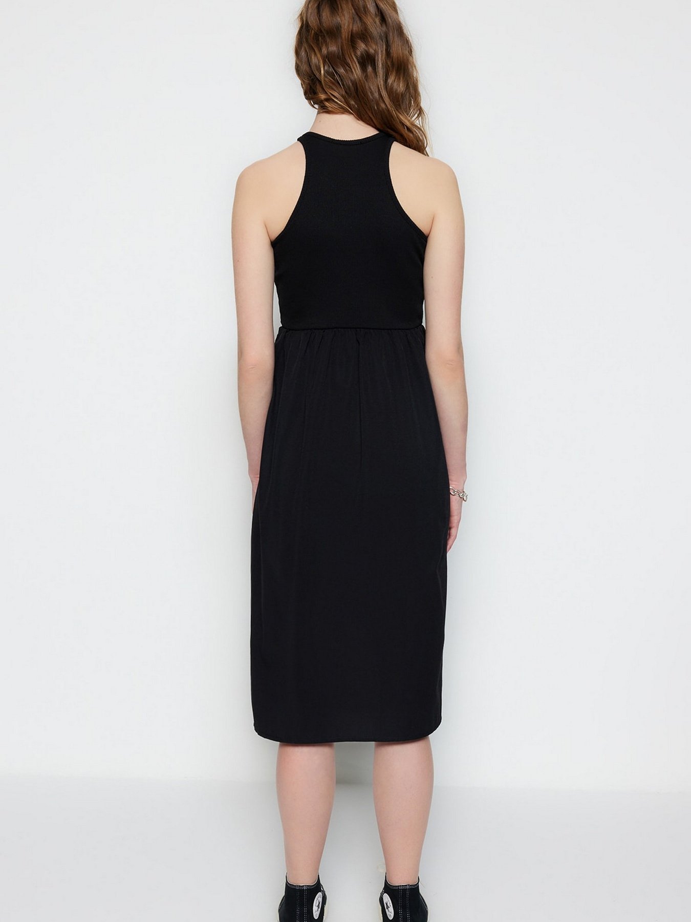 Сукня міді Trendyol модель TWOSS23EL00688/Siyah Сукня міді Trendyol модель TWOSS23EL00688/Siyah Фото