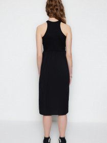 Сукня міді Trendyol модель TWOSS23EL00688/Siyah Сукня міді Trendyol модель TWOSS23EL00688/Siyah Фото