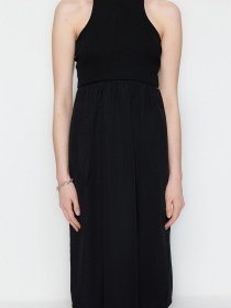 Сукня міді Trendyol модель TWOSS23EL00688/Siyah Сукня міді Trendyol модель TWOSS23EL00688/Siyah Фото