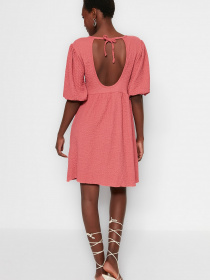 Платье мини Trendyol модель TWOSS23EL00710/Gul Kurusu Фото