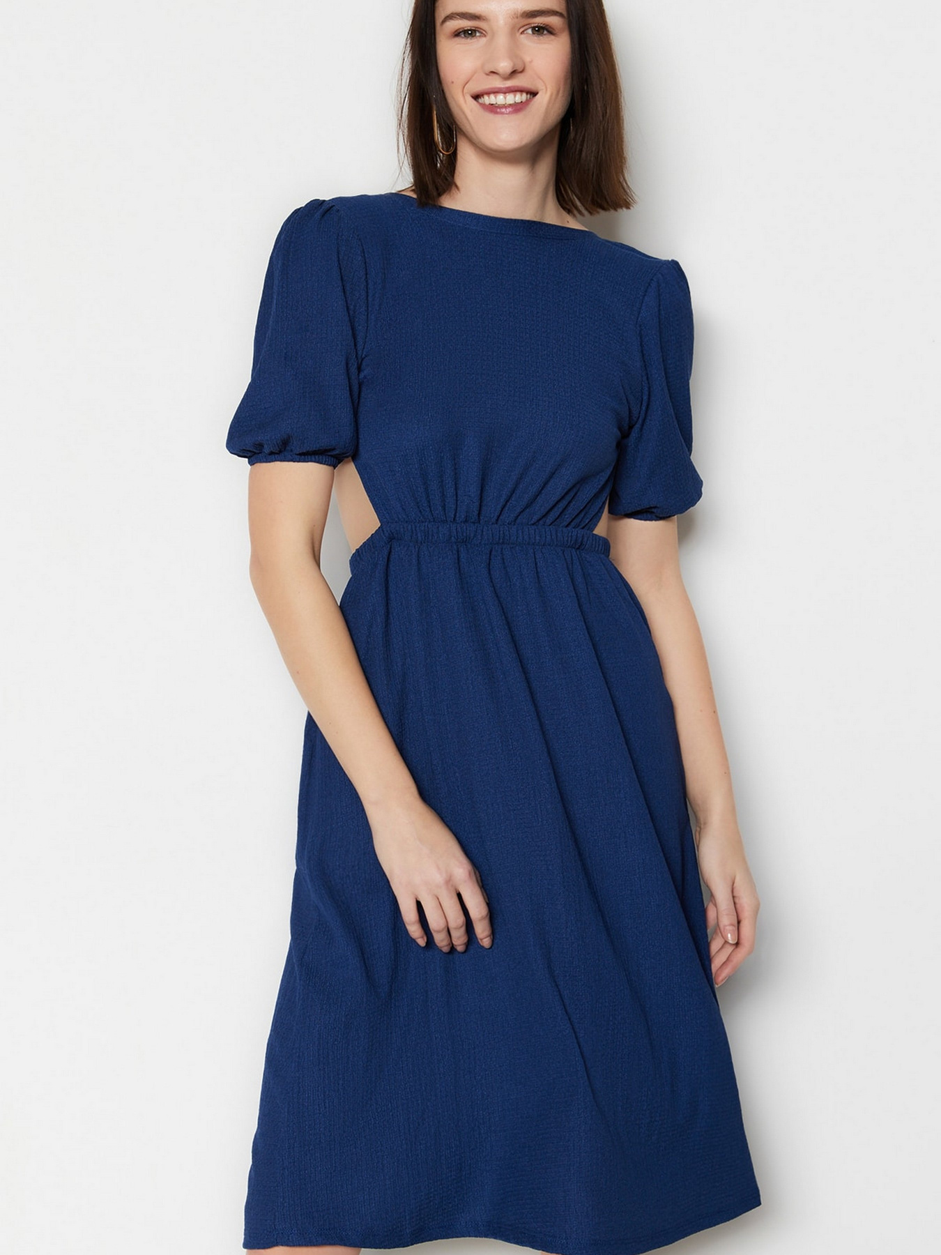 Платье миди Trendyol модель TWOSS23EL01595/Lacivert Фото
