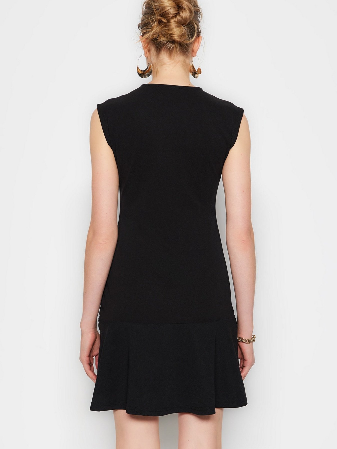 Платье мини Trendyol модель TWOSS23EL01702/Siyah Фото