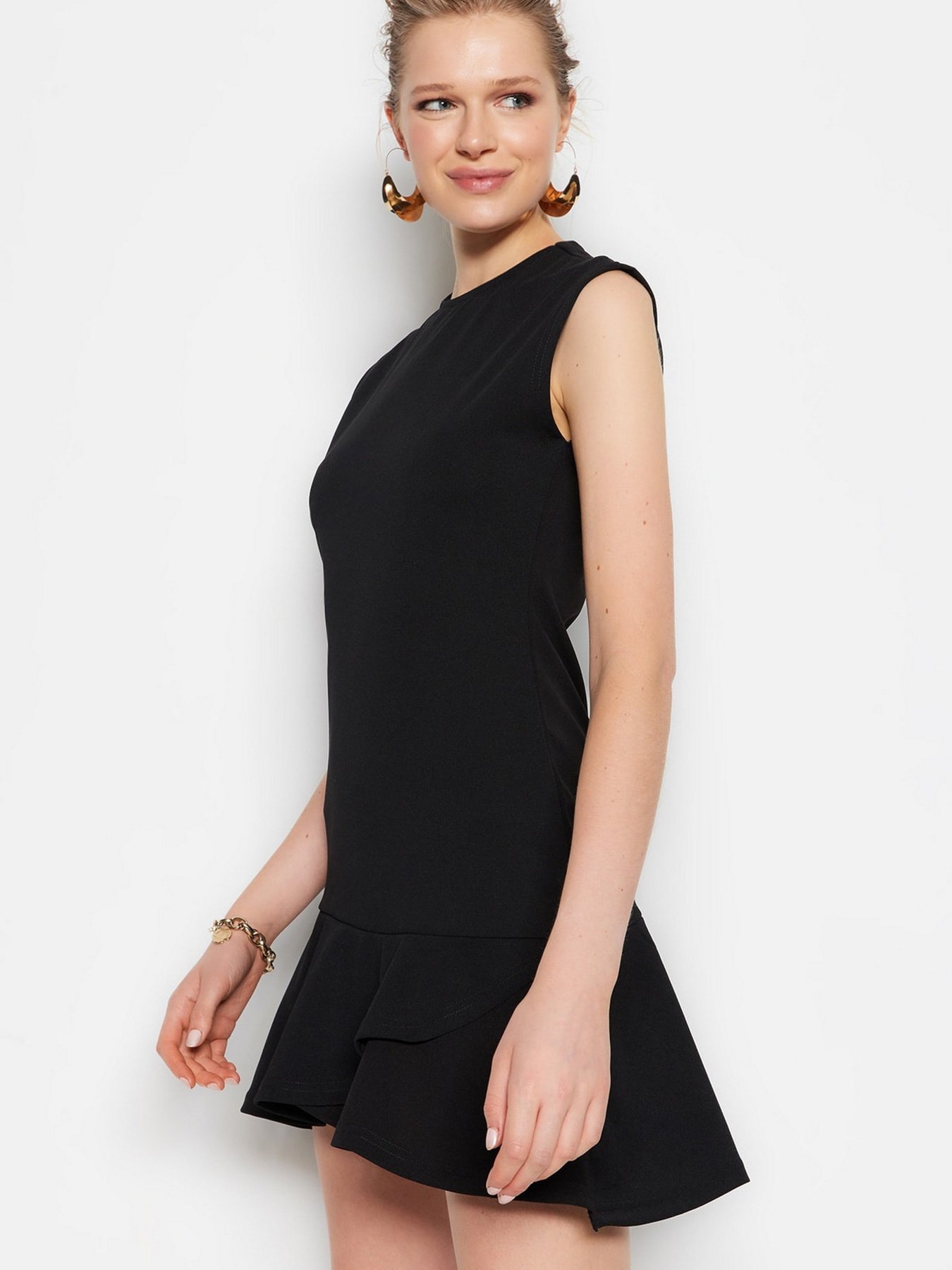 Сукня міні Trendyol модель TWOSS23EL01702/Siyah Фото