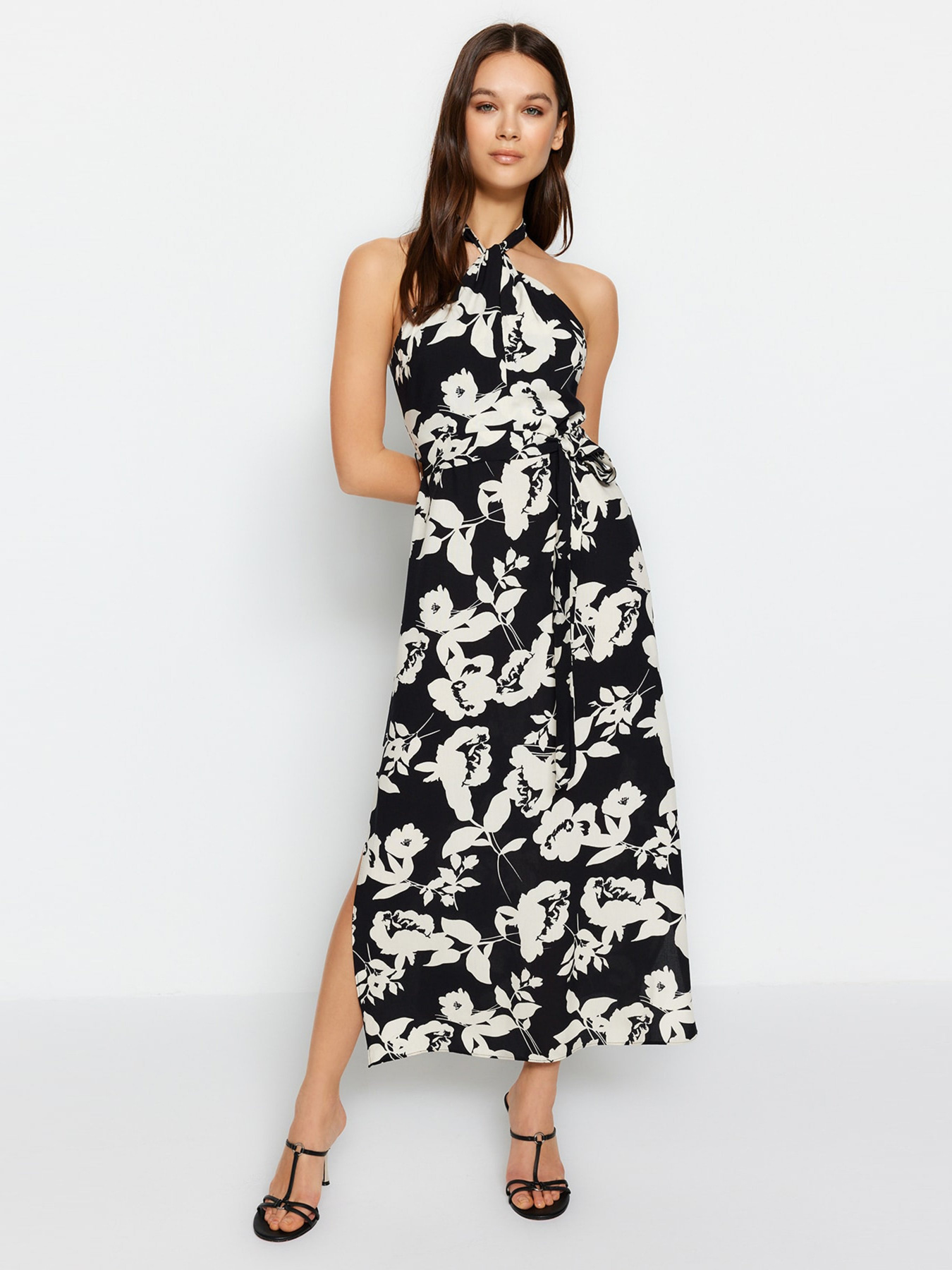 Платье макси Trendyol модель TWOSS23EL02125/Siyah Фото