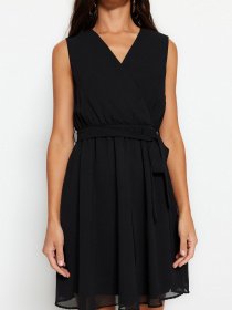 Сукня міні Trendyol модель TWOSS23EL02357/Siyah Фото