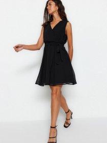 Сукня міні Trendyol модель TWOSS23EL02357/Siyah Фото