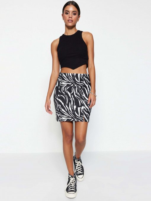 Юбка мини Trendyol модель TWOSS23ET00097/Siyah Фото