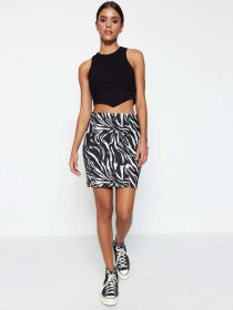 Юбка мини Trendyol модель TWOSS23ET00097/Siyah Фото