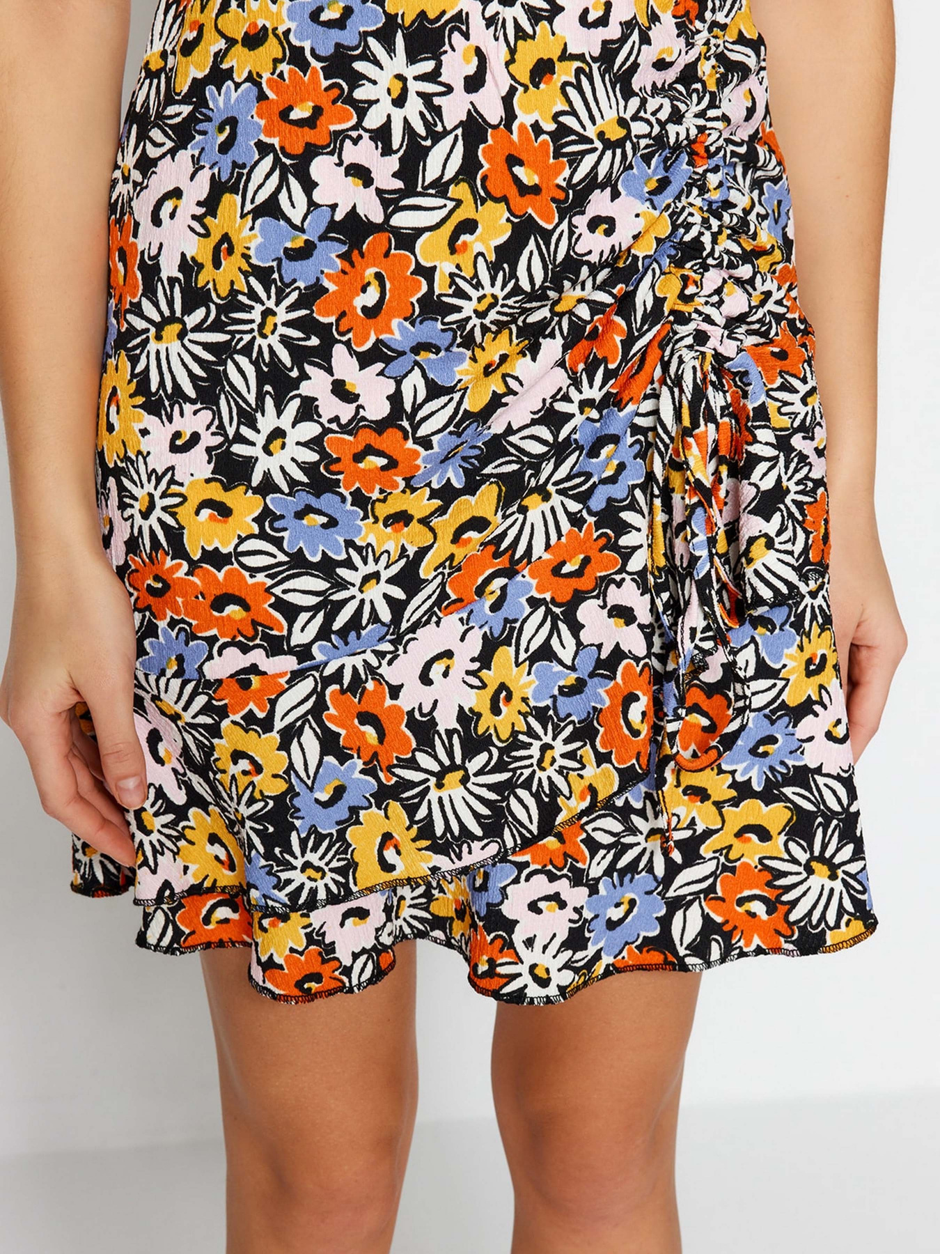 Юбка мини Trendyol модель TWOSS23ET00352/Cok Renkli Фото