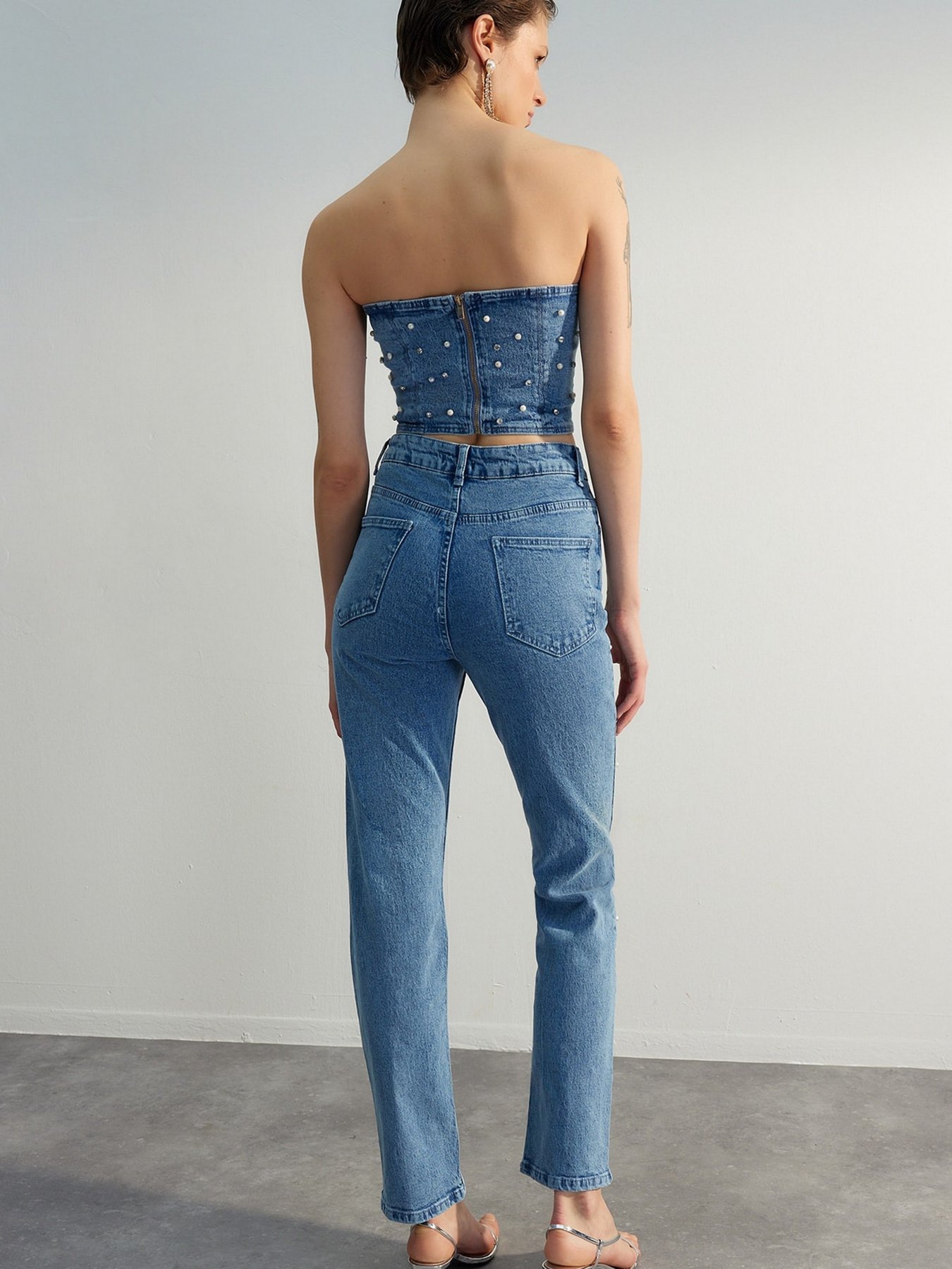 Прямі джинси Trendyol модель TWOSS23JE00217/Mavi Фото