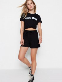 Шорти Trendyol модель TWOSS23SR00139/Siyah Фото