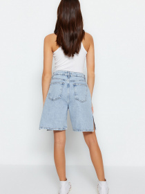 Шорты джинсовые Trendyol модель TWOSS23SR00267/Acik Mavi Фото