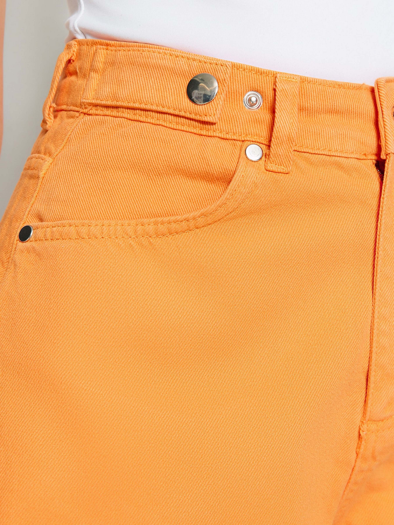 Шорти джинсові Trendyol модель TWOSS23SR00289/Turuncu Фото