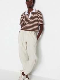 Футболка Trendyol модель TWOSS23TS00026/Kahverengi Фото