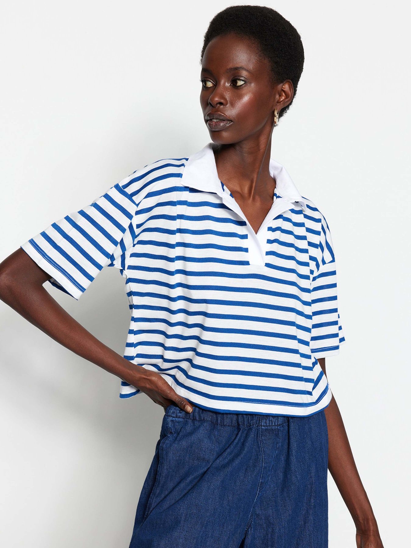 Футболка Trendyol модель TWOSS23TS00026/Lacivert Фото