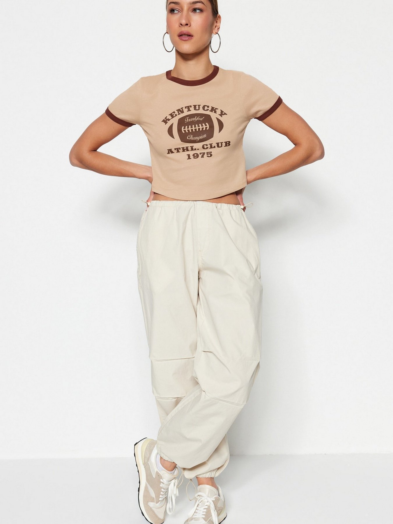 Футболка Trendyol модель TWOSS23TS00100/Bej Фото