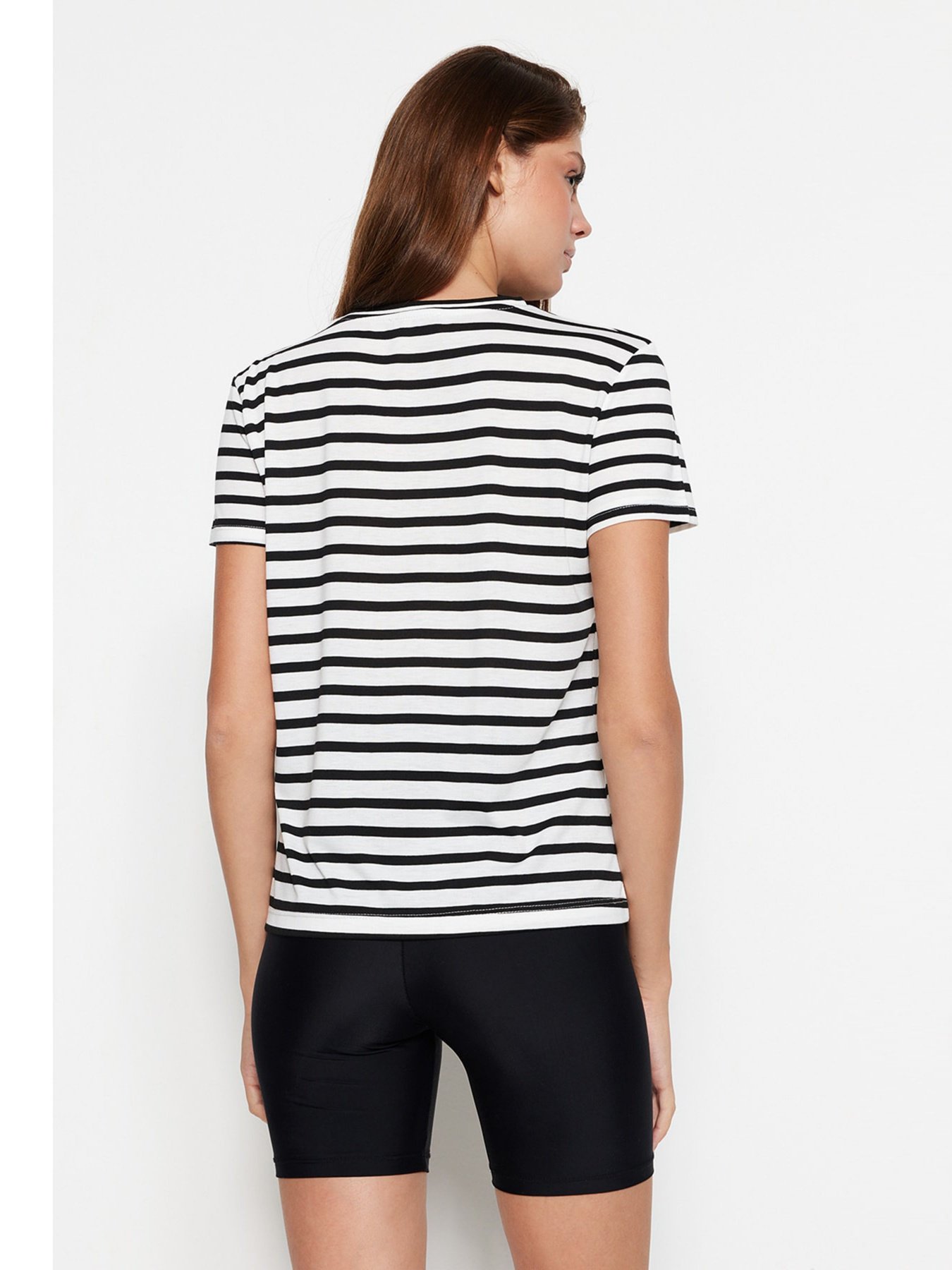 Футболка Trendyol модель TWOSS23TS00132/Beyaz Фото