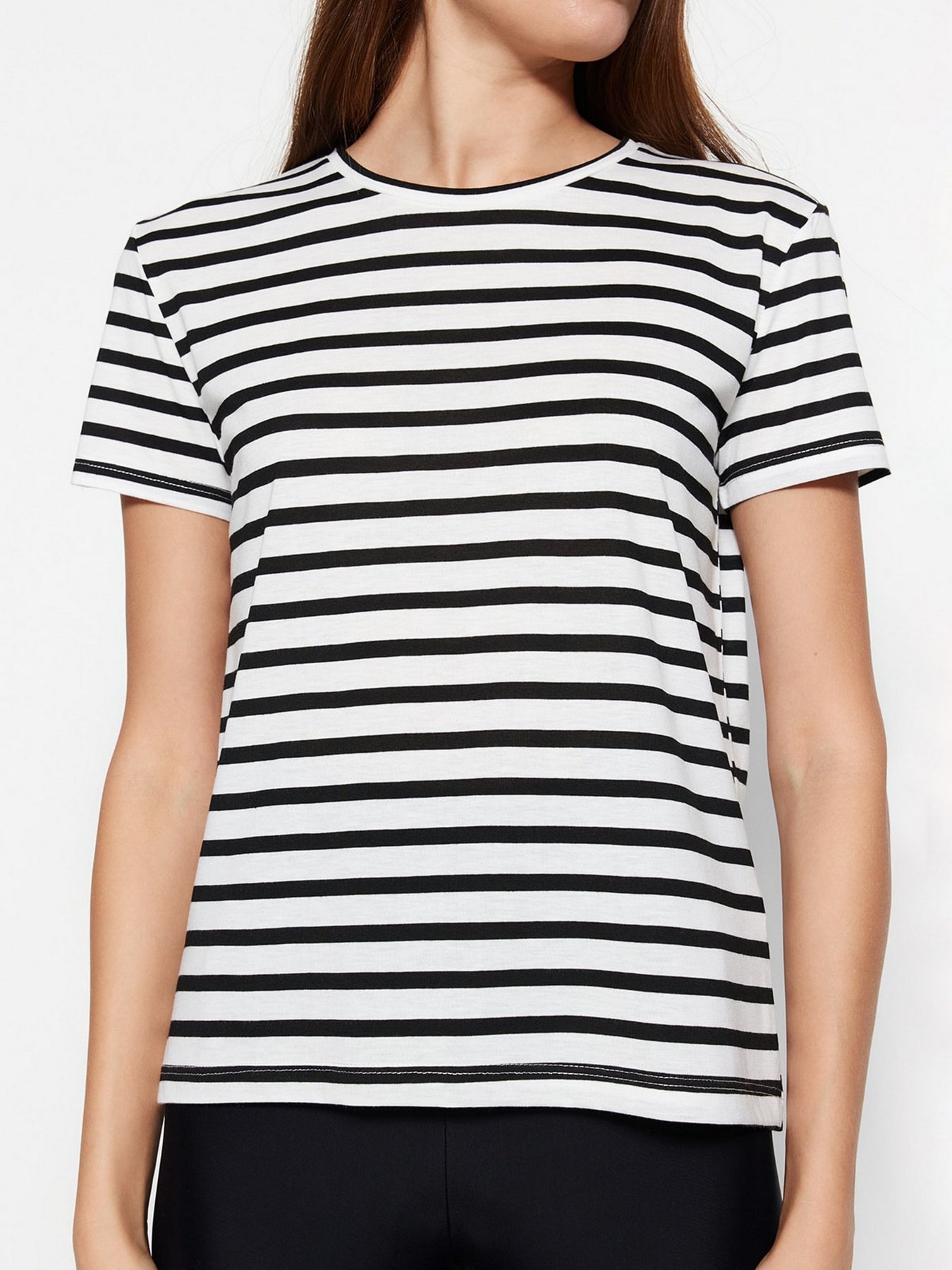 Футболка Trendyol модель TWOSS23TS00132/Beyaz Фото